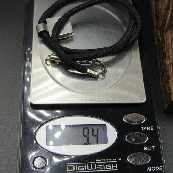 16 Inch Sterling Silver & Cloth Malachite Inlay Necklace - Picture 4 of 4